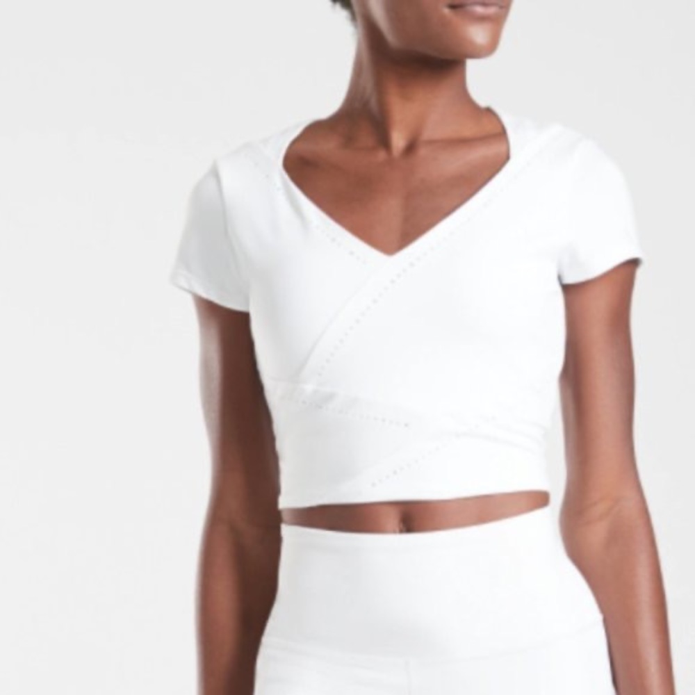 Athleta It’s A Wrap Crop Top size Medium